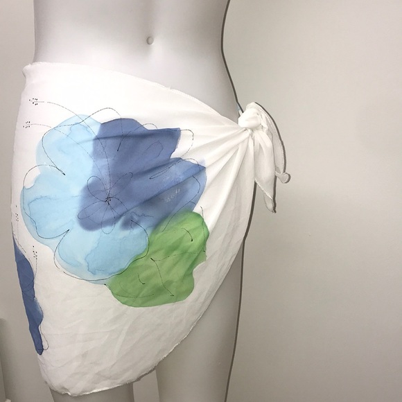 Brazilian beach cover up - Picture 4 of 6